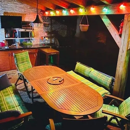 Semesterbostad Party/wellness House Pool/hot Tub/sauna
